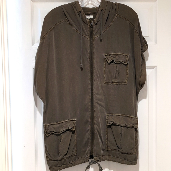 Maurices Tops - Maurices Lightweight Bomber Style Top Size M